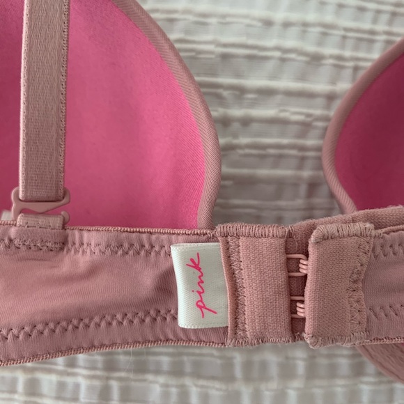 PINK V.S. BARELY WORN T-SHIRT BRA - Picture 3 of 5